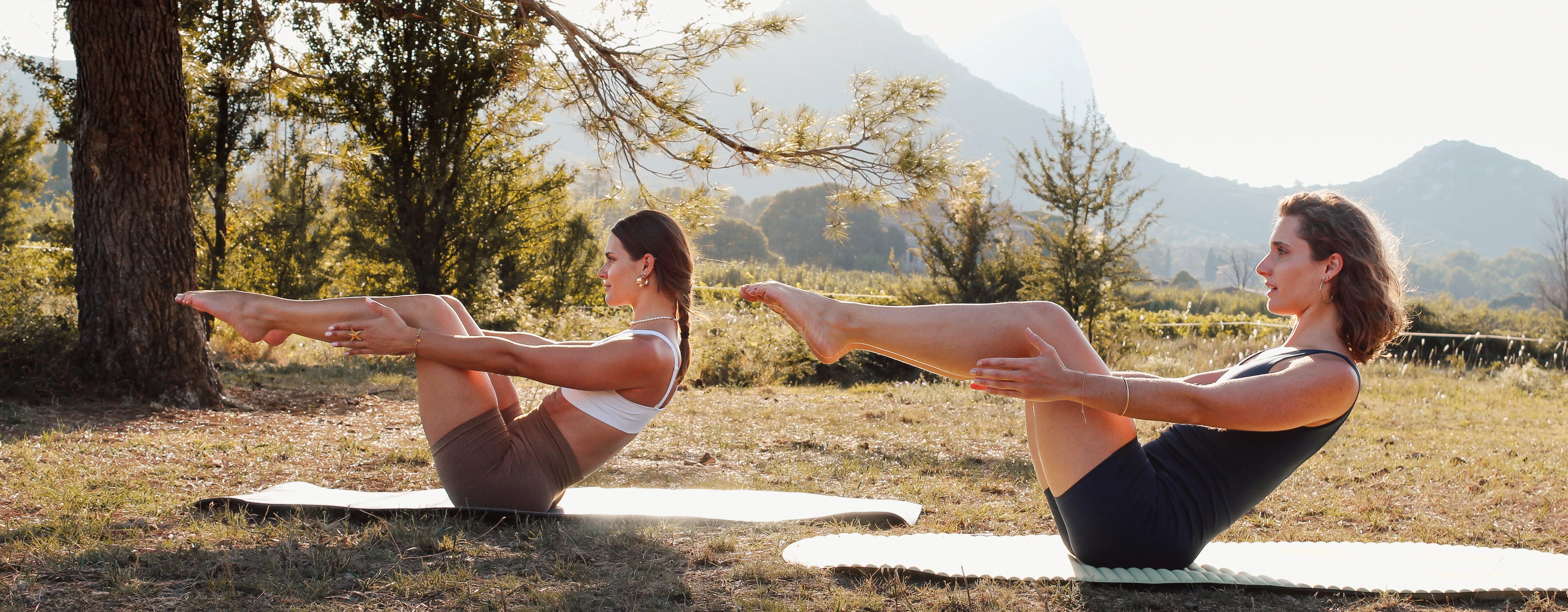 Photo d'une femme pratiquant le Pilates à Saint Mathieu de Tréviers